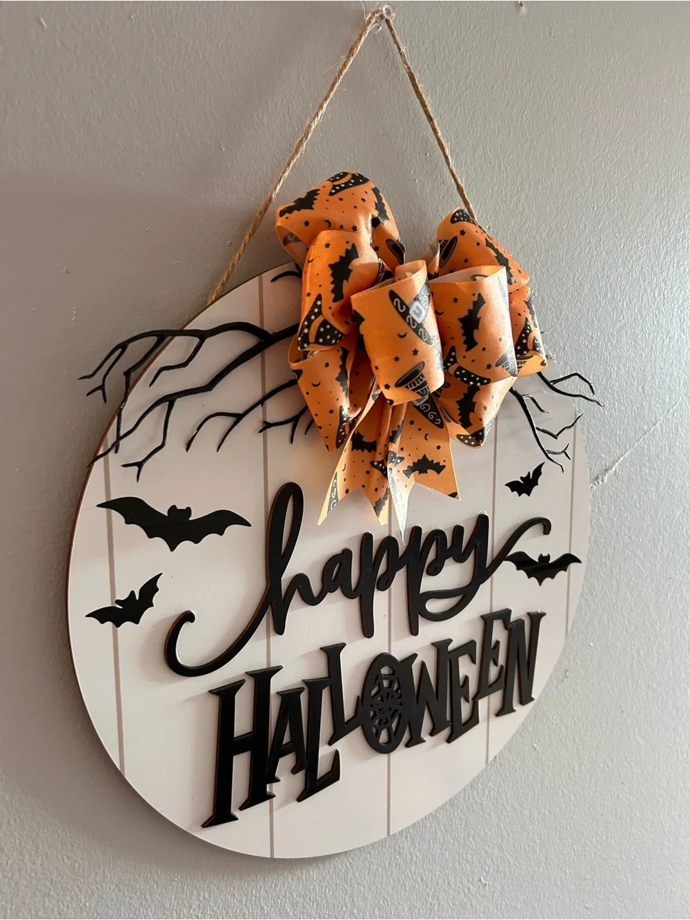 Spooktacular Happy Halloween Round Door Sign with Orange Bat Bow 🦇